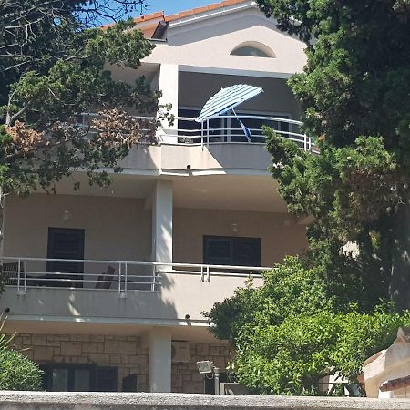 Mare Azzurro Apartments بولا المظهر الخارجي الصورة