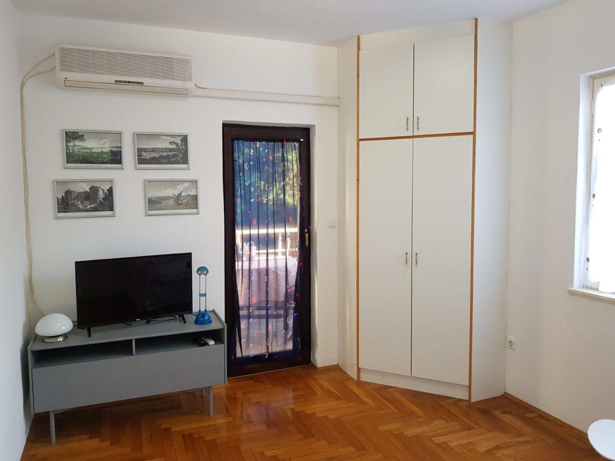 Mare Azzurro Apartments بولا المظهر الخارجي الصورة