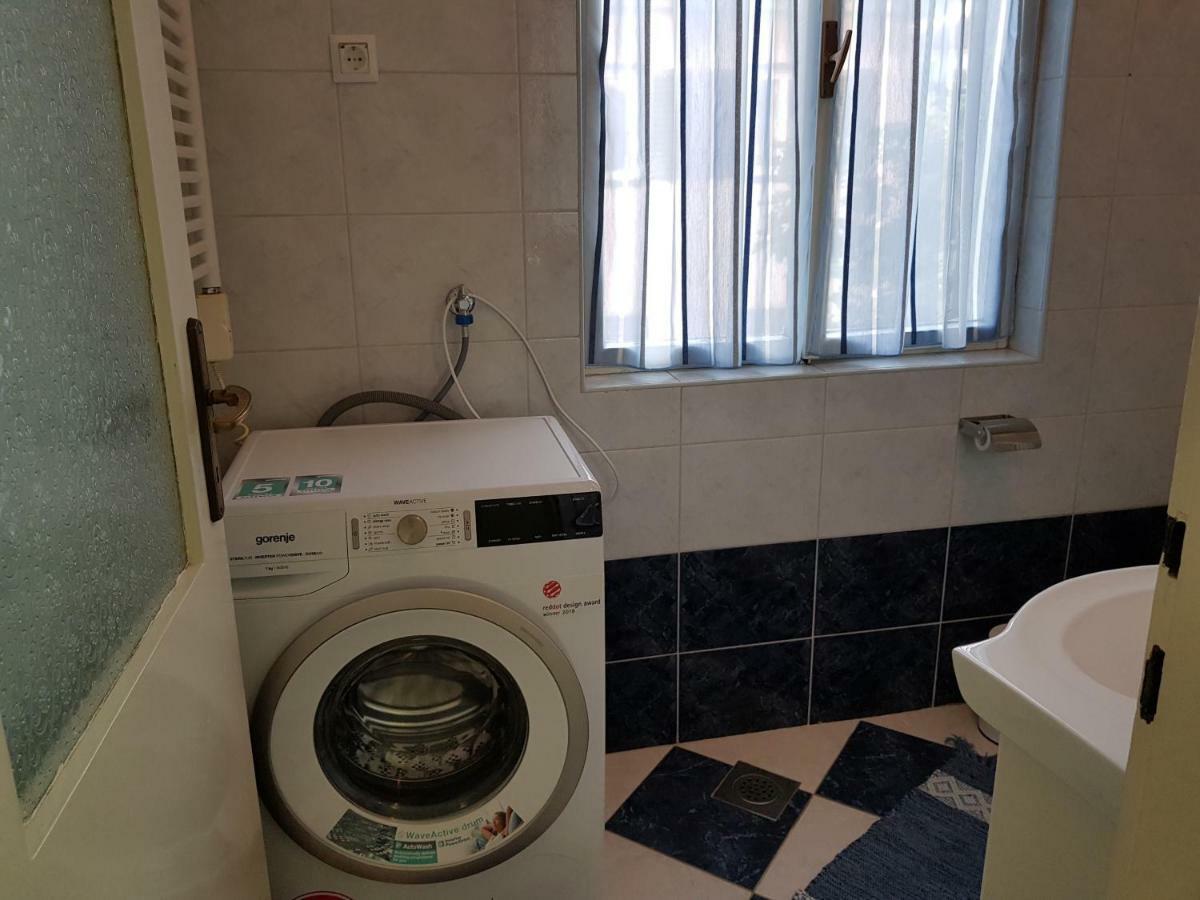 Mare Azzurro Apartments بولا المظهر الخارجي الصورة