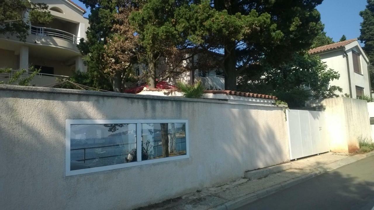 Mare Azzurro Apartments بولا المظهر الخارجي الصورة